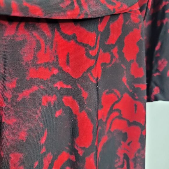 Chaps black red grunge abstract floral faux wrap stretch flattering dress size M - Picture 6 of 6
